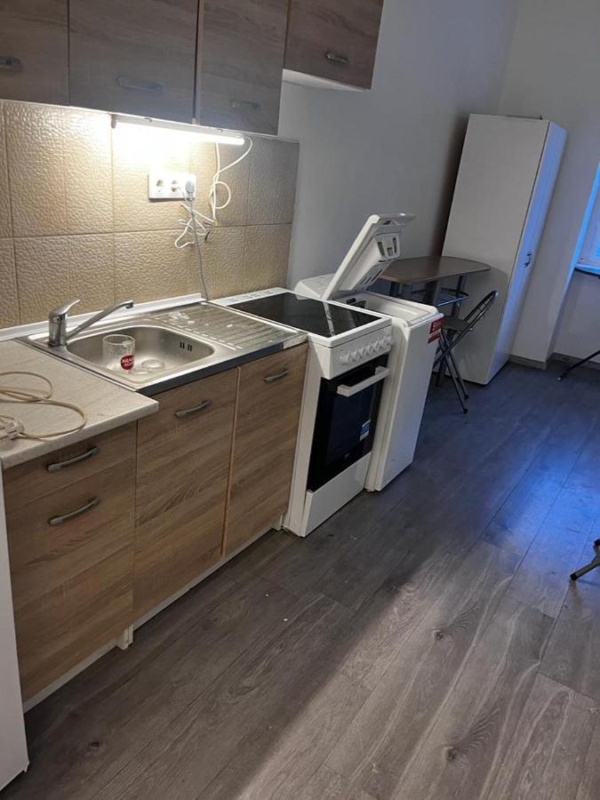 Downtown Fine-Tuned 2 Bedroom + Livingroom Apartment Th.32.1.3 Szombathely Kültér fotó